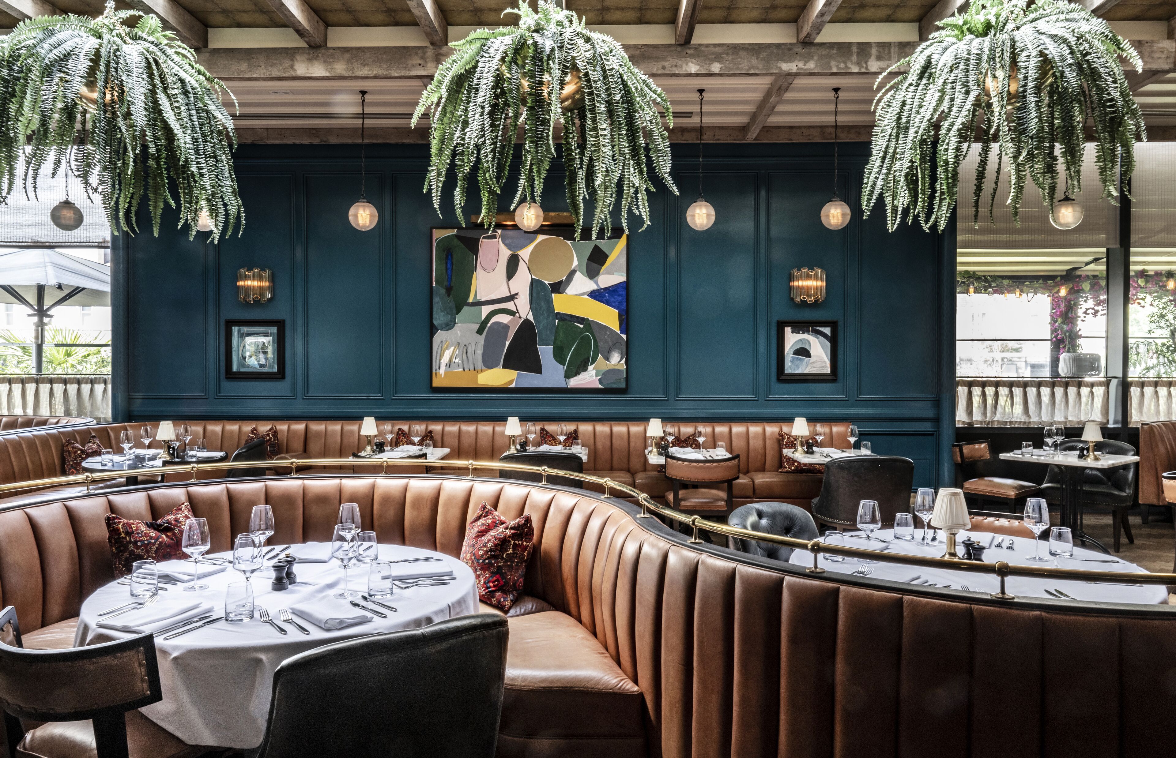 lunch served, al fresco dining