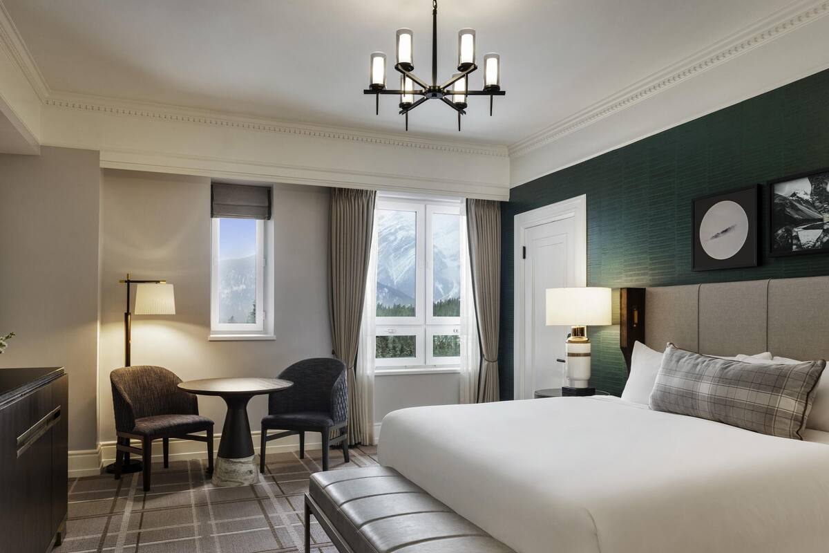 Deluxe Room, 1 King Bed