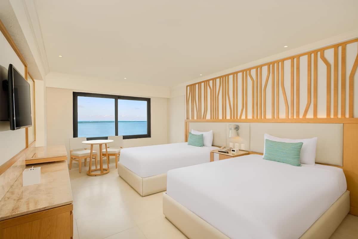 Free minibar, in-room safe, desk, blackout curtains