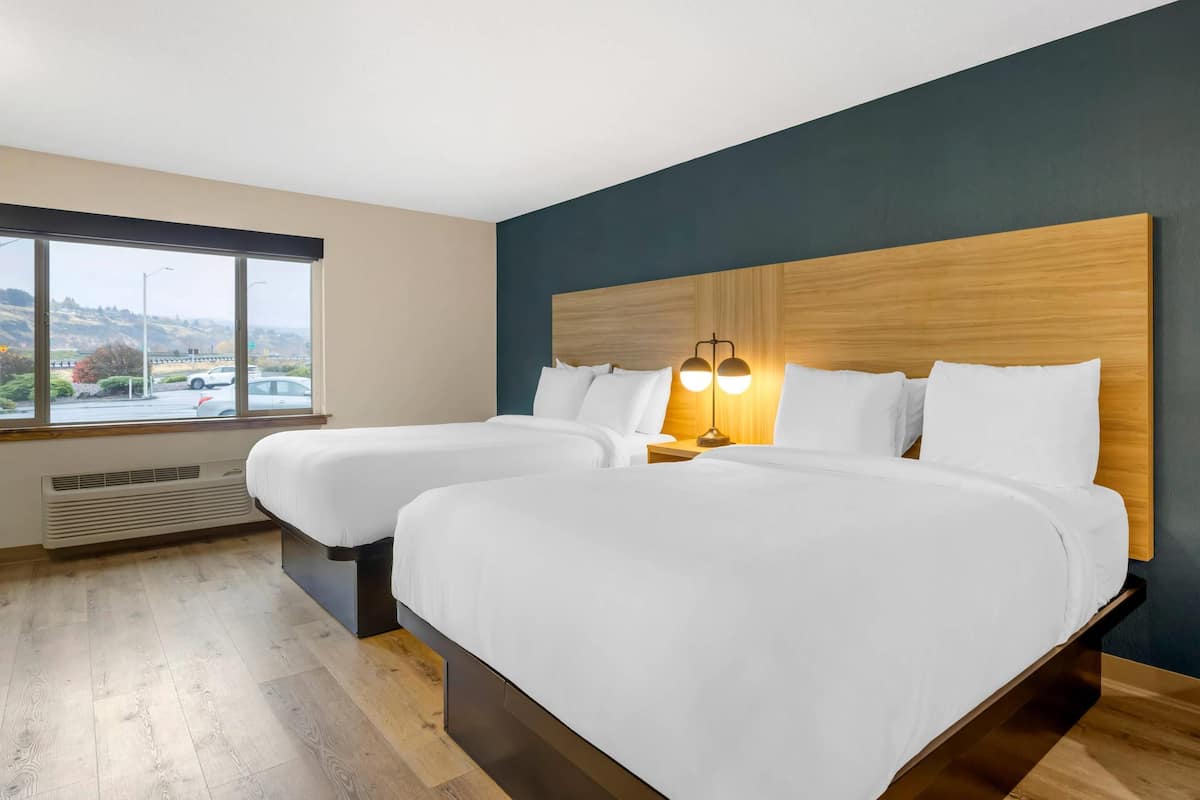 Standard Room, 2 Queen Beds, Non Smoking