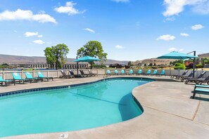Seasonal outdoor pool