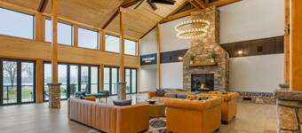 Columbia River Hotel and Conference Center, an Ascend Collection Hotel