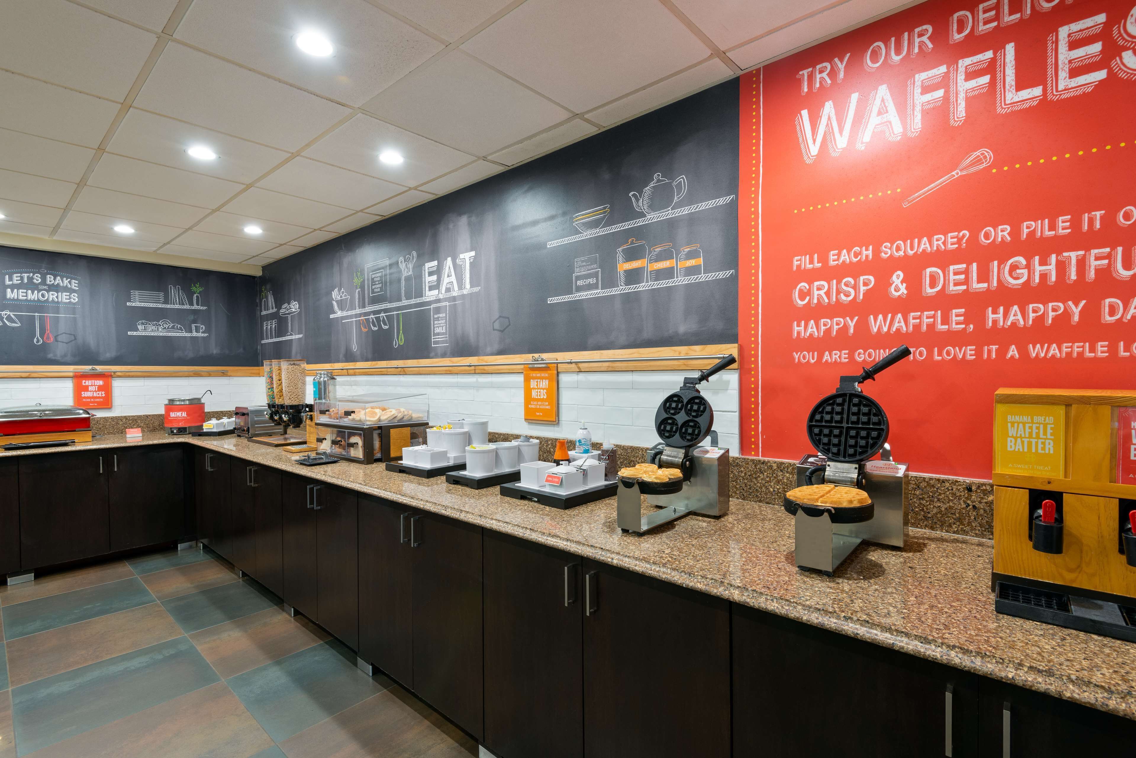 free daily full breakfast