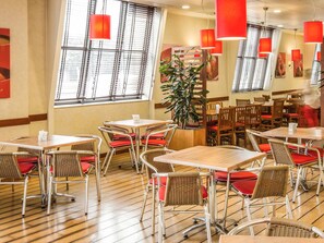 Daily buffet breakfast (EUR 9.5 per person)