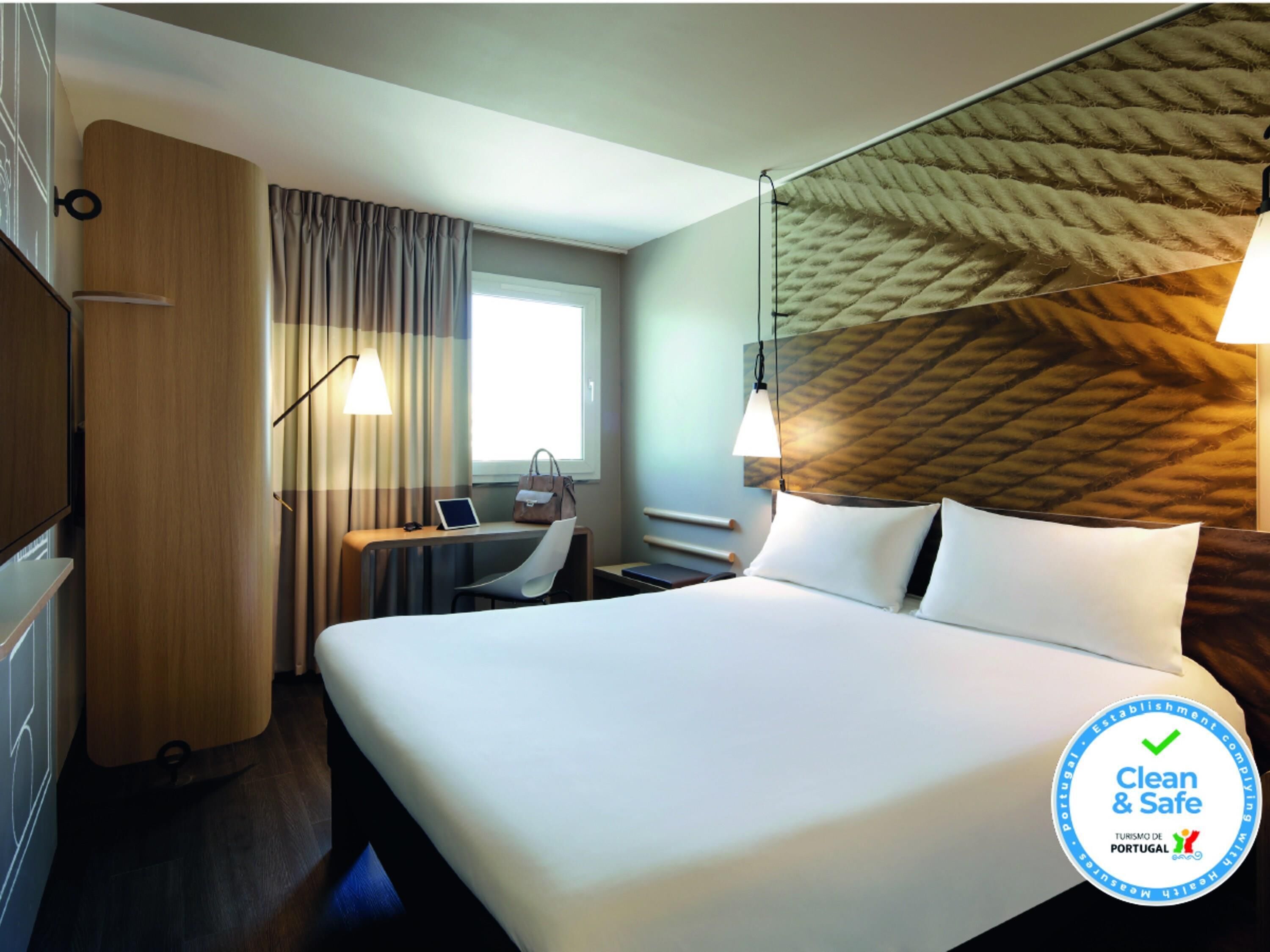 In-room safe, desk, iron/ironing board, free WiFi