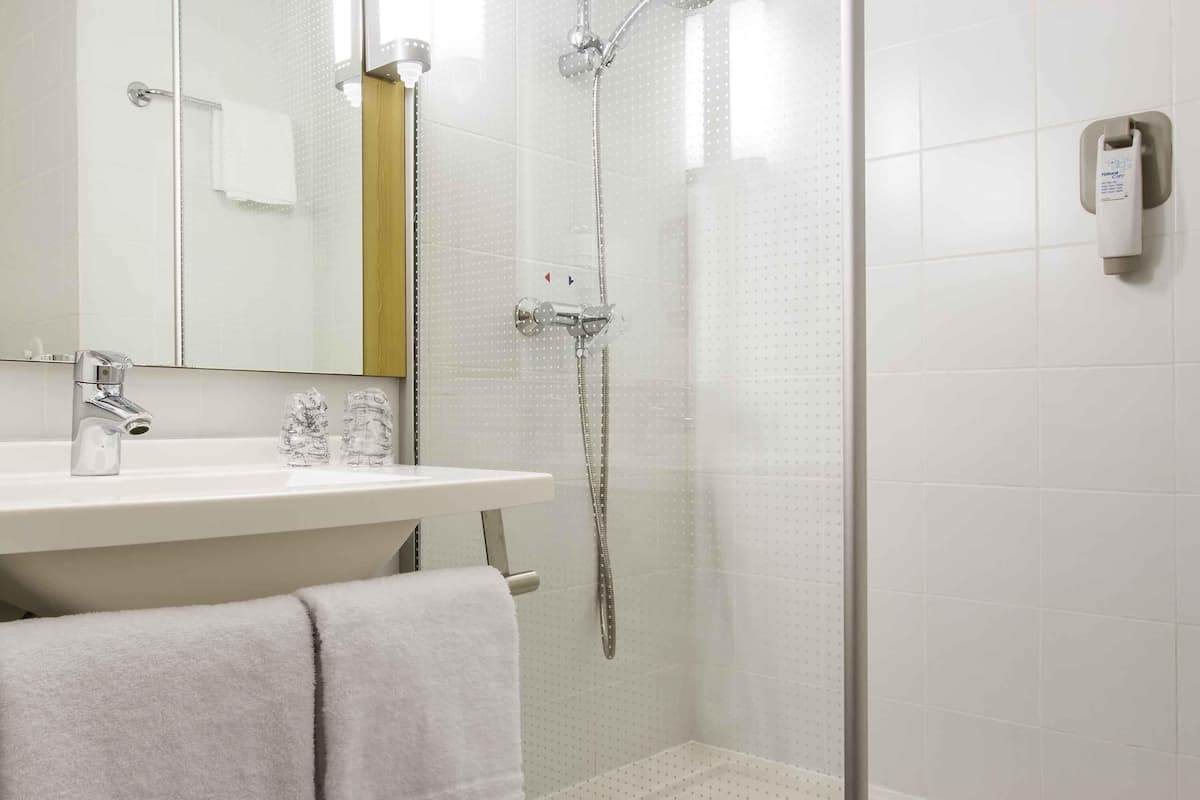 in-room safe, desk, iron/ironing board, free wifi