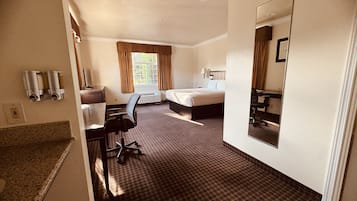 Standard Room, 1 King Bed | Iron/ironing board, free WiFi, bed sheets