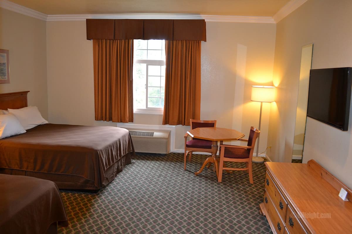 Standard Room, 2 Queen Beds, Non Smoking | Iron/ironing board, free WiFi