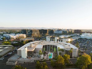 Exterior - Embassy Suites by Hilton Phoenix Biltmore (Phoenix)