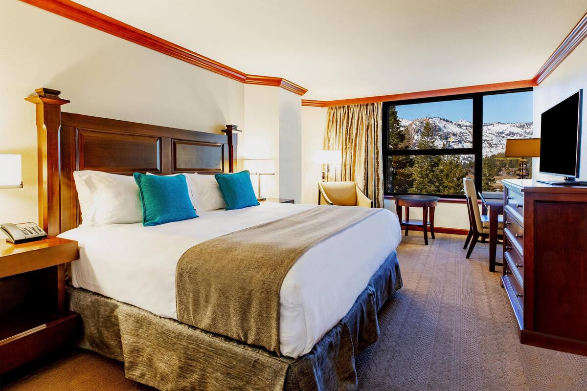 Premium bedding, in-room safe, desk, blackout curtains