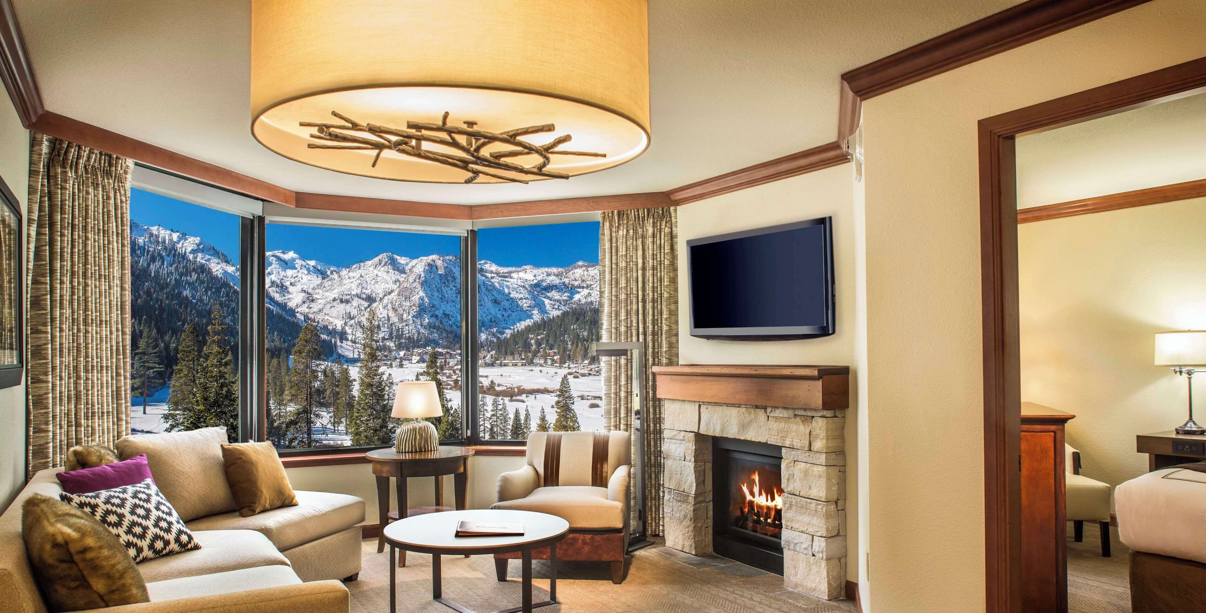 Suite, Fireplace, Valley View | Premium bedding, in-room safe, desk, blackout drapes