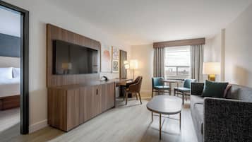 Suite, 1 Bedroom | Egyptian cotton sheets, down comforters, pillowtop beds, desk