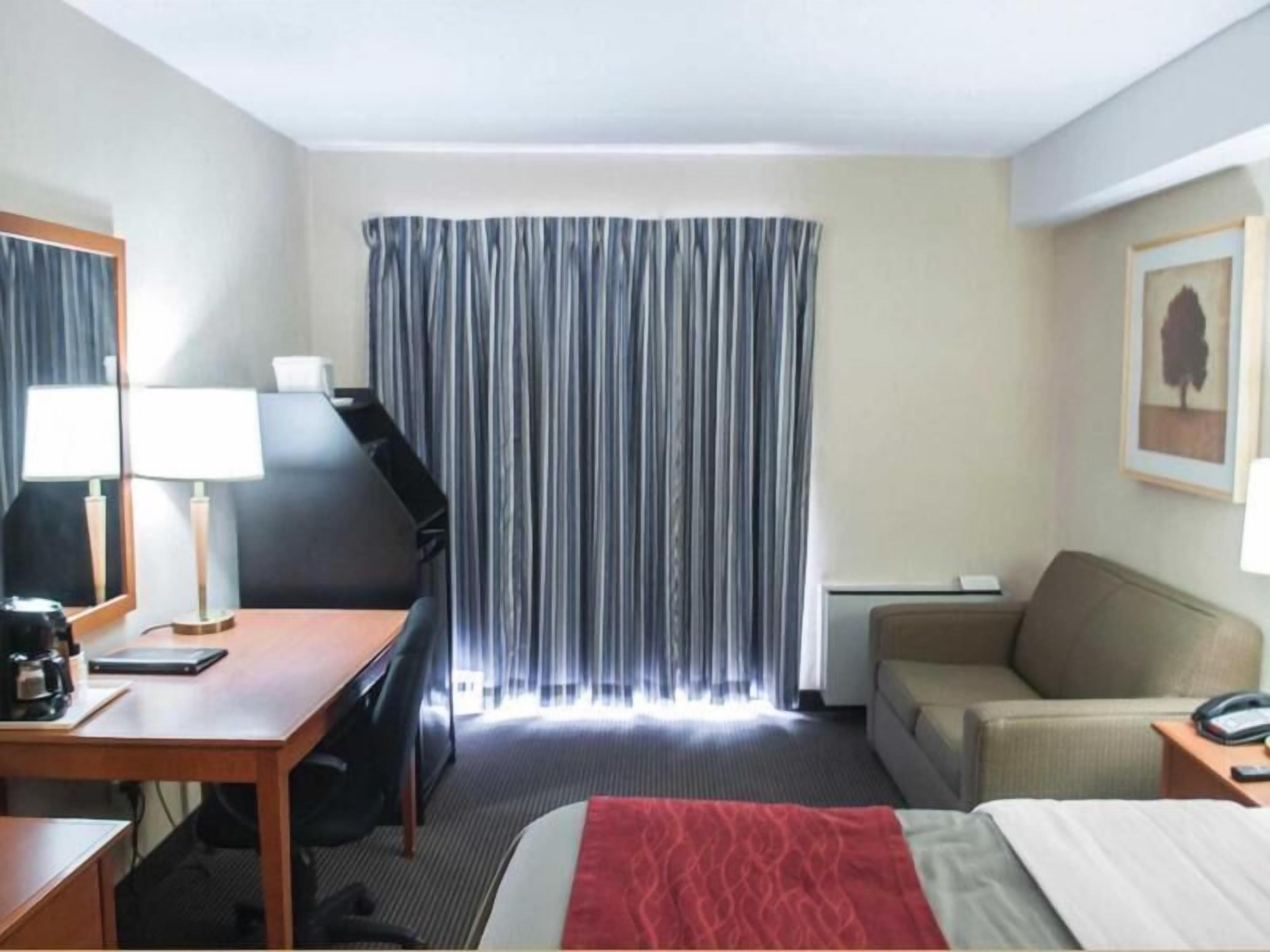 Literie hypoallergénique, bureau, rideaux d’obscurcissement