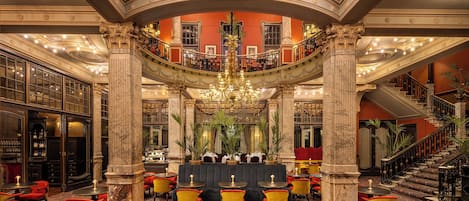 Bar Ă cocktails