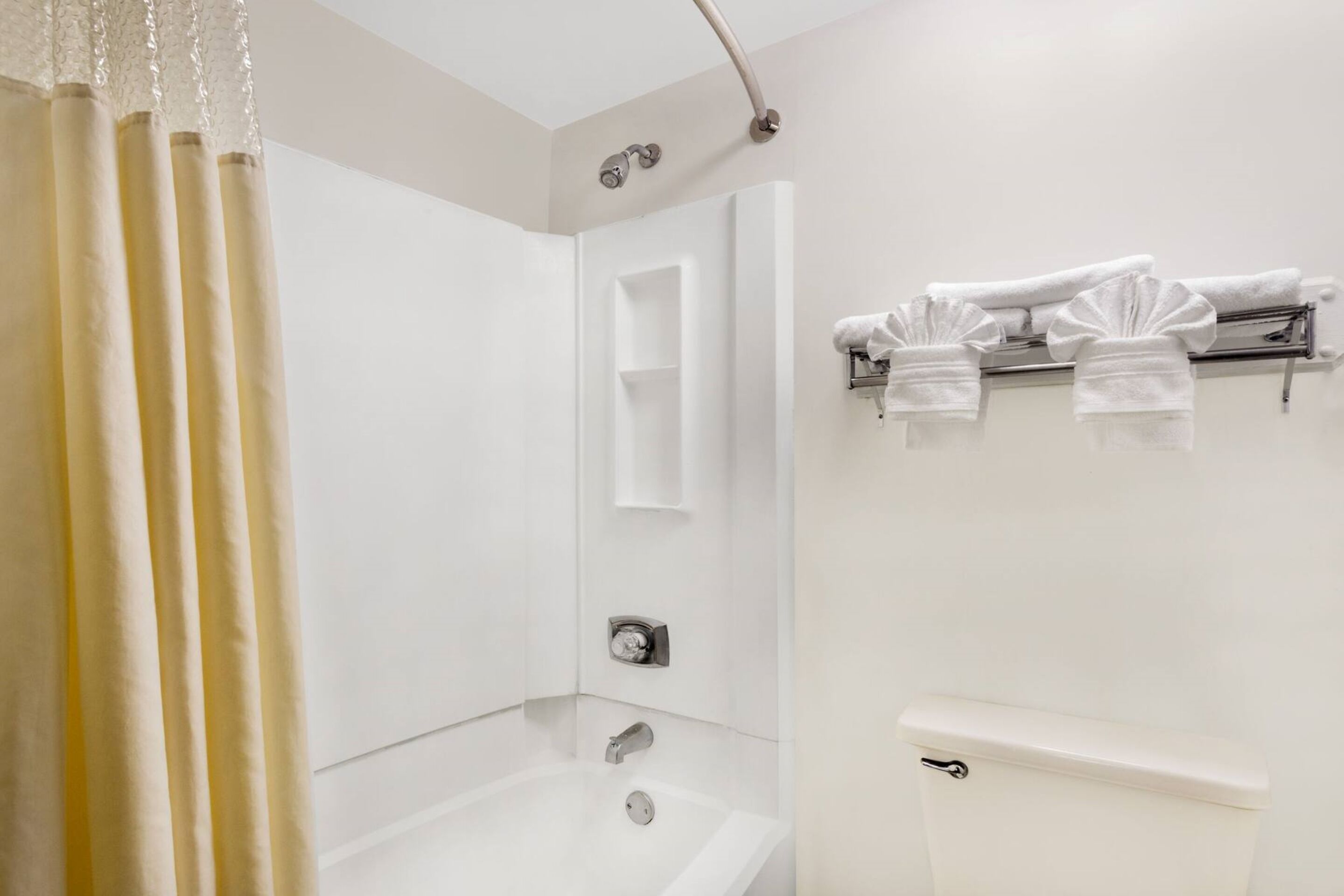 Foto - Days Inn by Wyndham Indianapolis Northeast