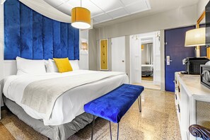 Camas con pillow-top y caja de seguridad en la habitación 