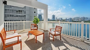 Panoramic Room, Multiple Beds, Balcony, Lagoon View | Terrace/patio - Abitta Condado (San Juan)