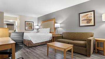 Standard Room, 1 King Bed with Sofa bed, Non Smoking, Refrigerator & Microwave (with Sofabed) | Desk, iron/ironing board, cribs/infant beds, rollaway beds