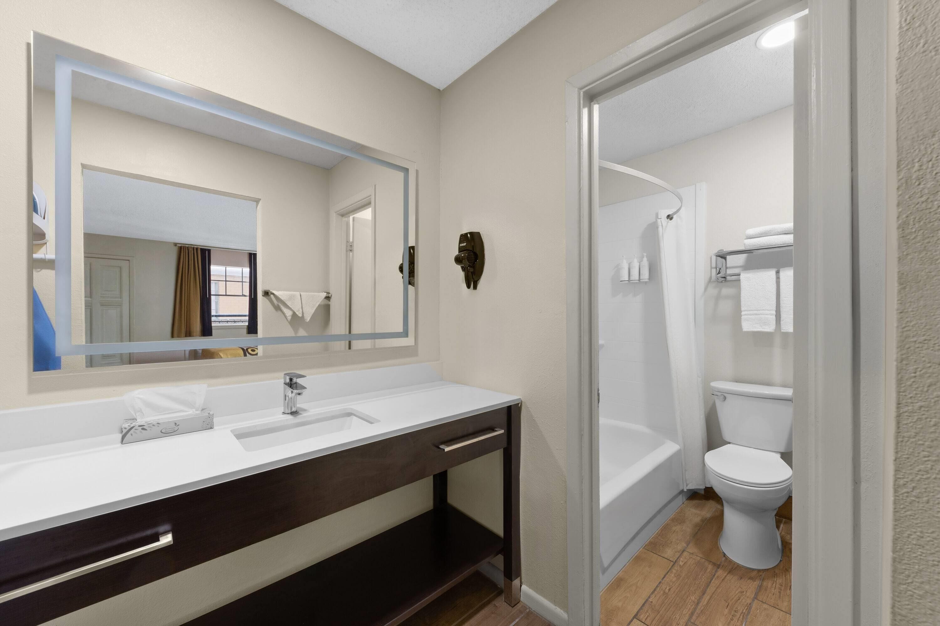 Foto - Super 8 by Wyndham New Orleans