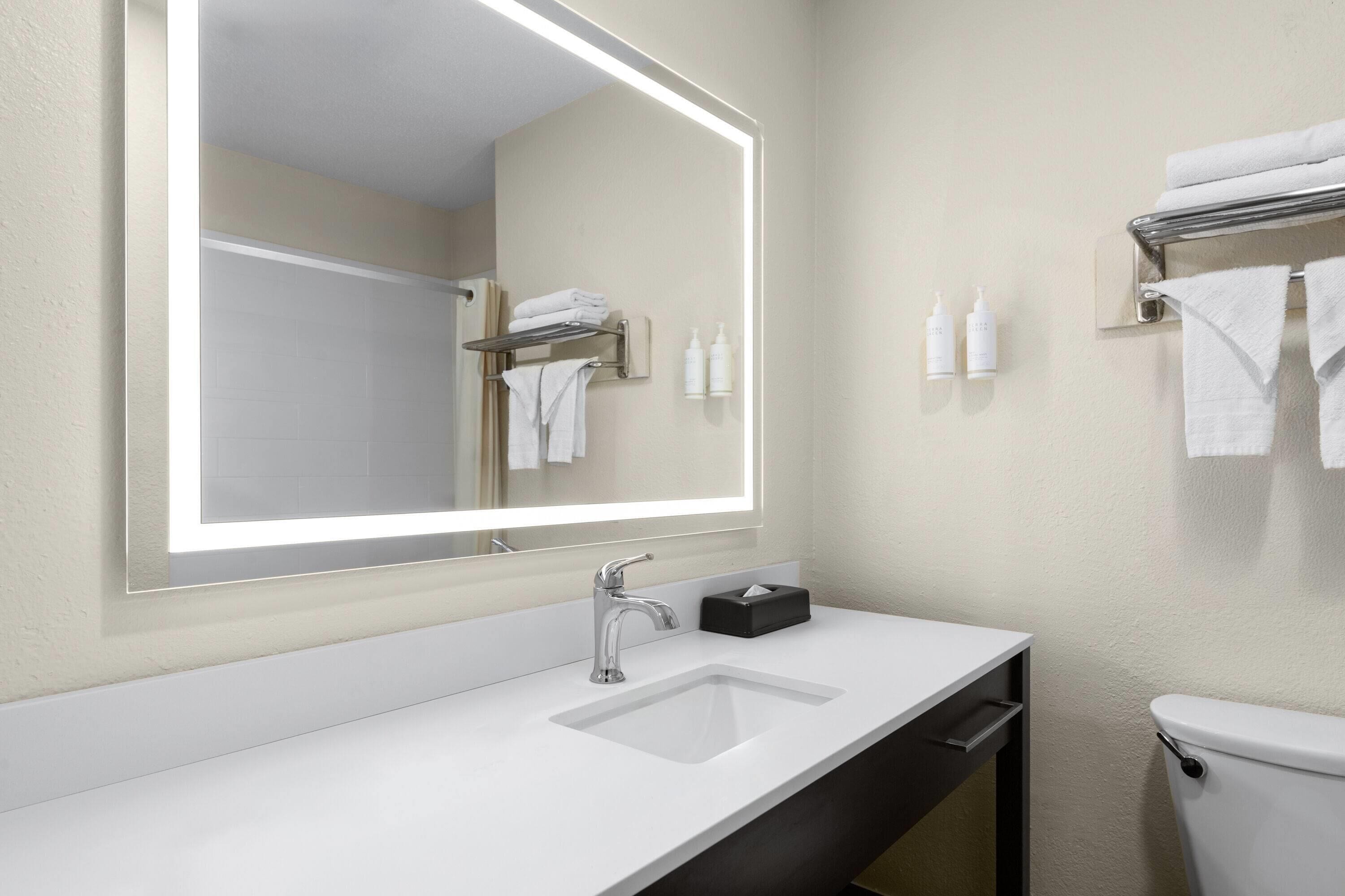 Foto - Super 8 by Wyndham New Orleans
