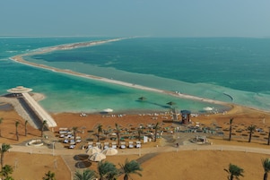 Private beach, free beach cabanas, sun loungers, beach umbrellas