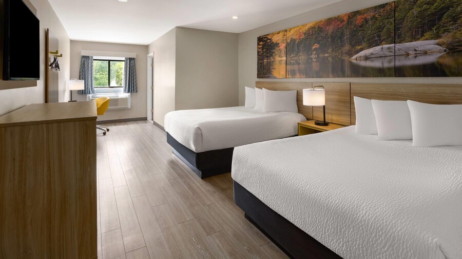 Days Inn by Wyndham Moosic