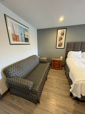 Iron/ironing board, free WiFi, bed sheets, alarm clocks