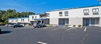 Days Inn by Wyndham Moosic