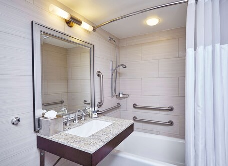 DoubleTree by Hilton Washington DC Crystal City - Image 31
