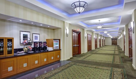 DoubleTree by Hilton Washington DC Crystal City - Image 53