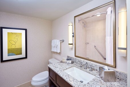 DoubleTree by Hilton Washington DC Crystal City - Image 92