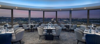 DoubleTree by Hilton Washington DC - Crystal City
