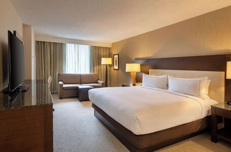 DoubleTree by Hilton Washington DC Crystal City - Image 71