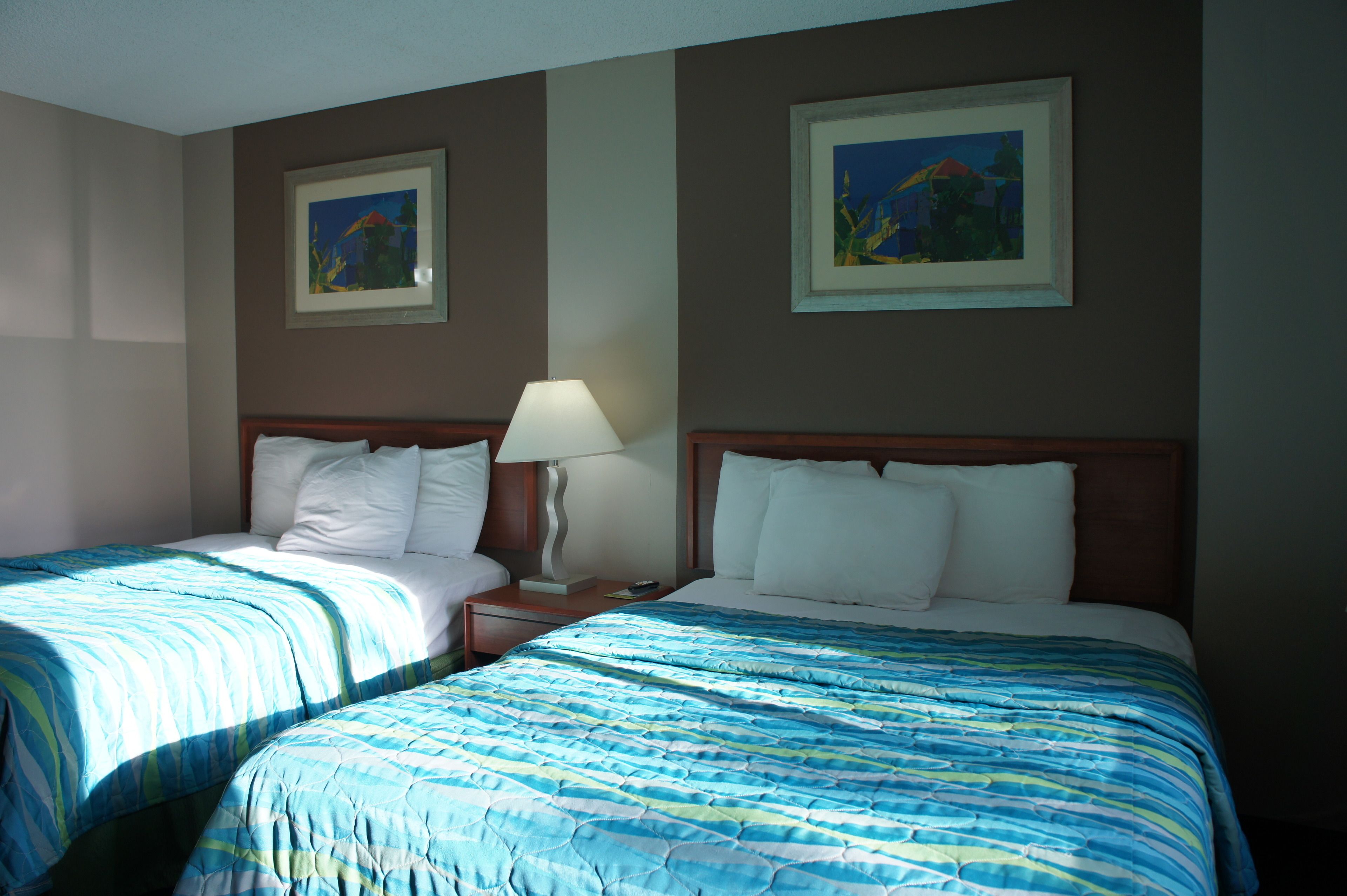Foto - Coratel Inn and Suites Maple Grove