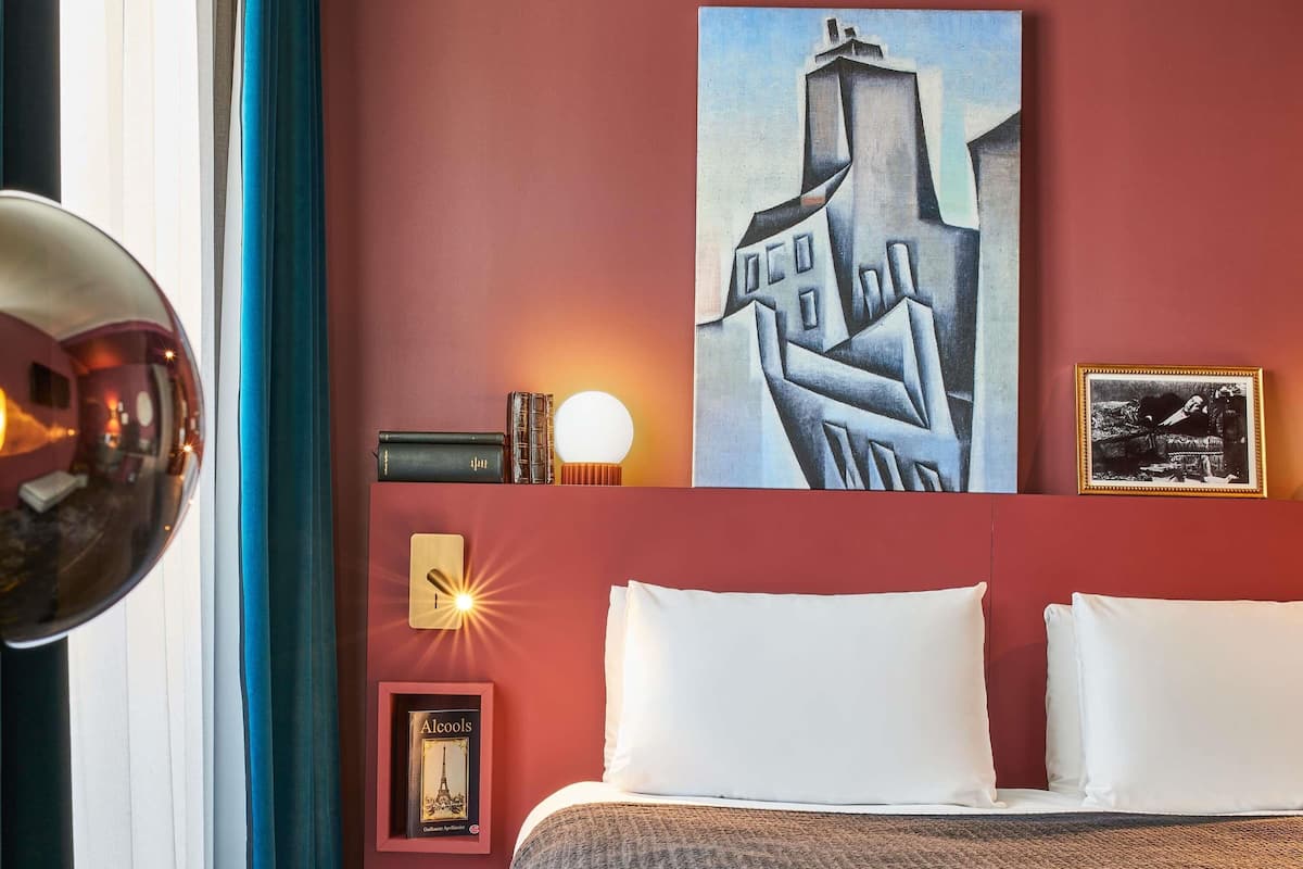 Ropa de cama de alta calidad y minibar