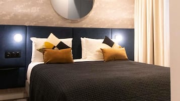 Superior appartement, 1 tweepersoonsbed met slaapbank | Luxe beddengoed, een kluis op de kamer, een bureau, een laptopwerkplek