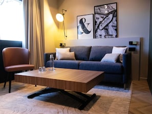 Ropa de cama de alta calidad y minibar
