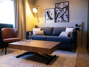 Superior Apartment, 1 Double Bed | Premium bedding, minibar, in-room safe, desk