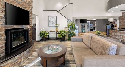 Best Western Luxbury Inn Fort Wayne