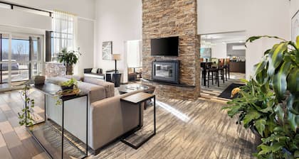 Best Western Luxbury Inn Fort Wayne