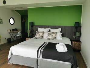 Suite, 1 King Bed with Sofa bed, Terrace (Duplex) | Premium bedding, in-room safe, desk, blackout drapes - Hôtel Le Paddock (Magny-Cours)