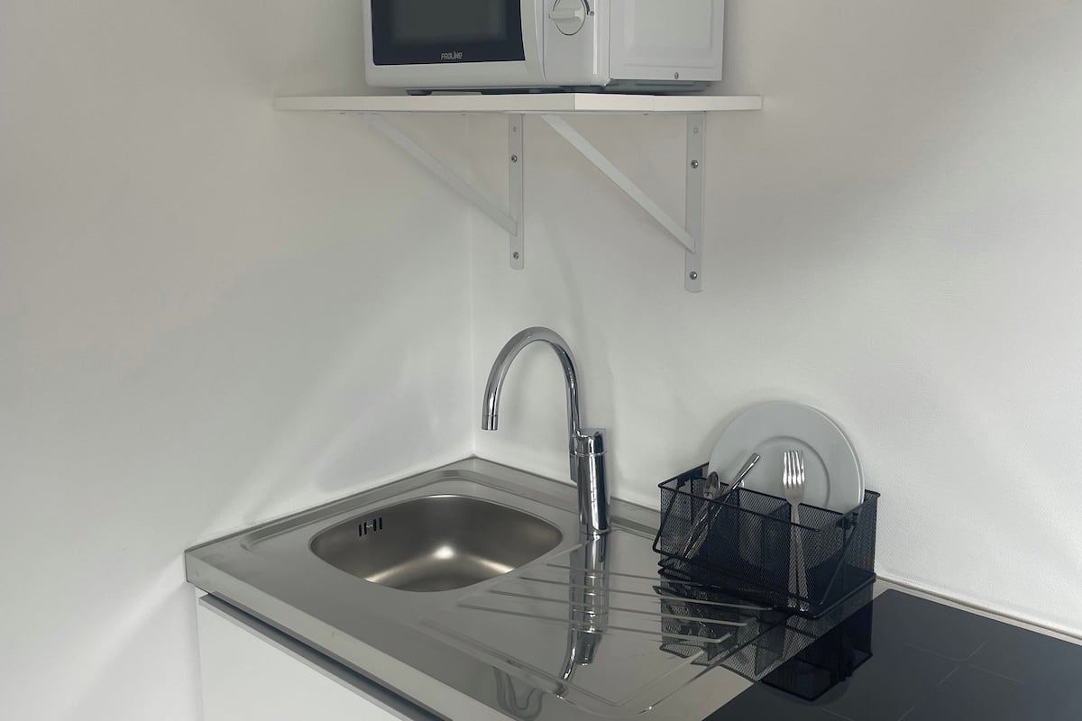 standard studio | premium bedding, in-room safe, desk, blackout curtains