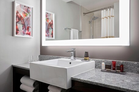 Washington Marriott Georgetown - Image 23