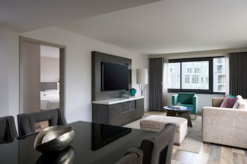 Premier Suite, 1 Bedroom | 1 bedroom, premium bedding, down comforters, in-room safe at Washington Marriott Georgetown