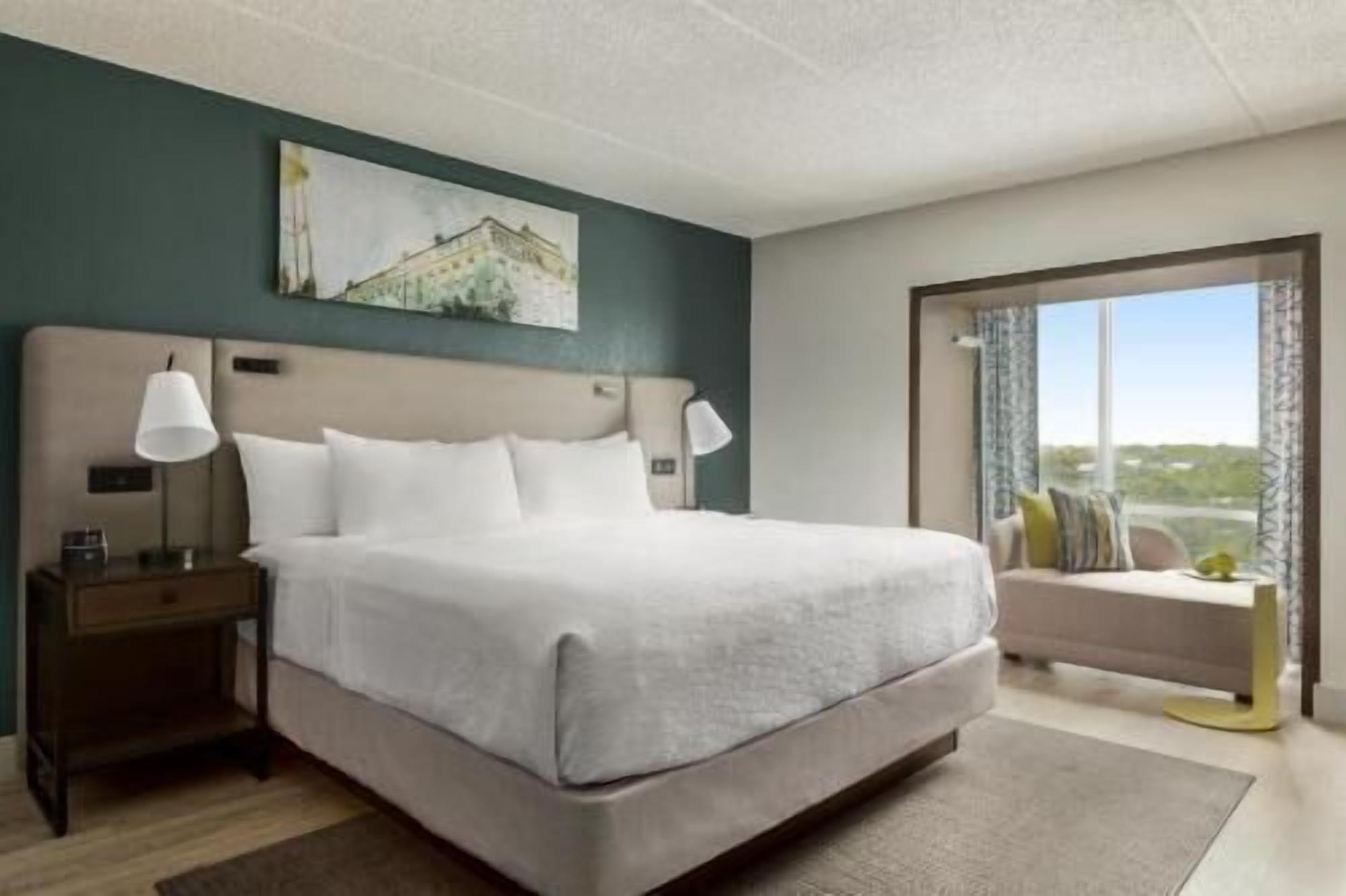 Ropa de cama de alta calidad y camas con pillow-top 