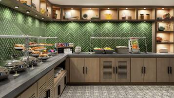 Desayuno a la carta todos los días (con cargo)