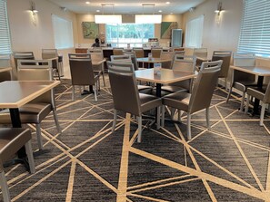 Free full breakfast - Best Western Town House Lodge (Modesto)