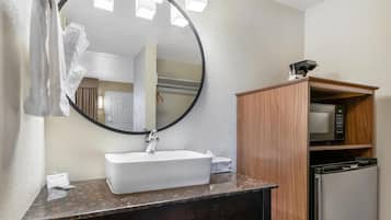 Standard Room, 2 Double Beds, Non Smoking, Refrigerator & Microwave (Shower Only)