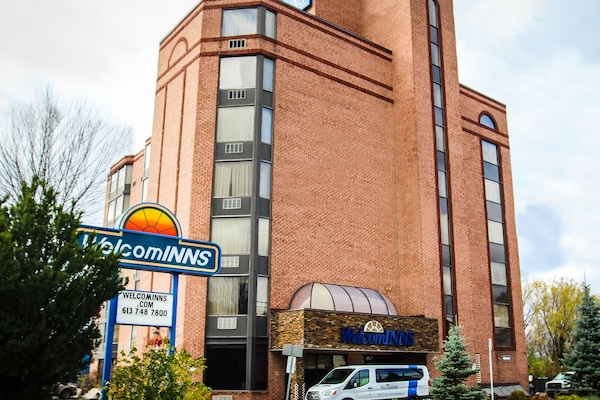 Façana frontal de l'allotjament