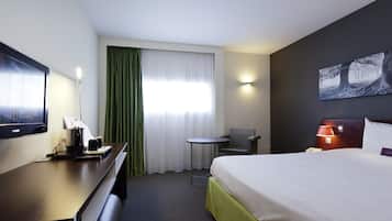 Chambre Standard, 1 lit double | Literie de qualité supérieure, coffres-forts dans les chambres, bureau